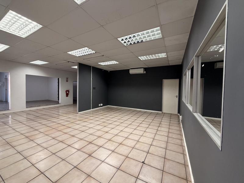 To Let Commercial Property for Rent in North End Eastern Cape